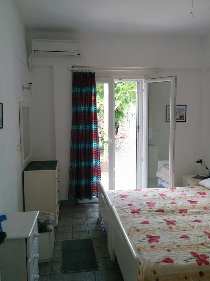 Varagoulis Giannis & Lenas Apartments Paramonas エクステリア 写真